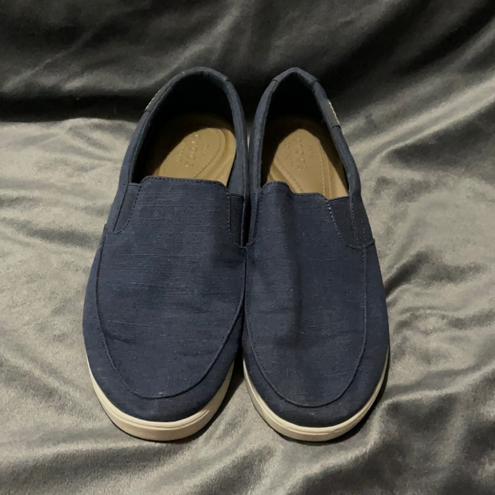 Crocs slip on shoes